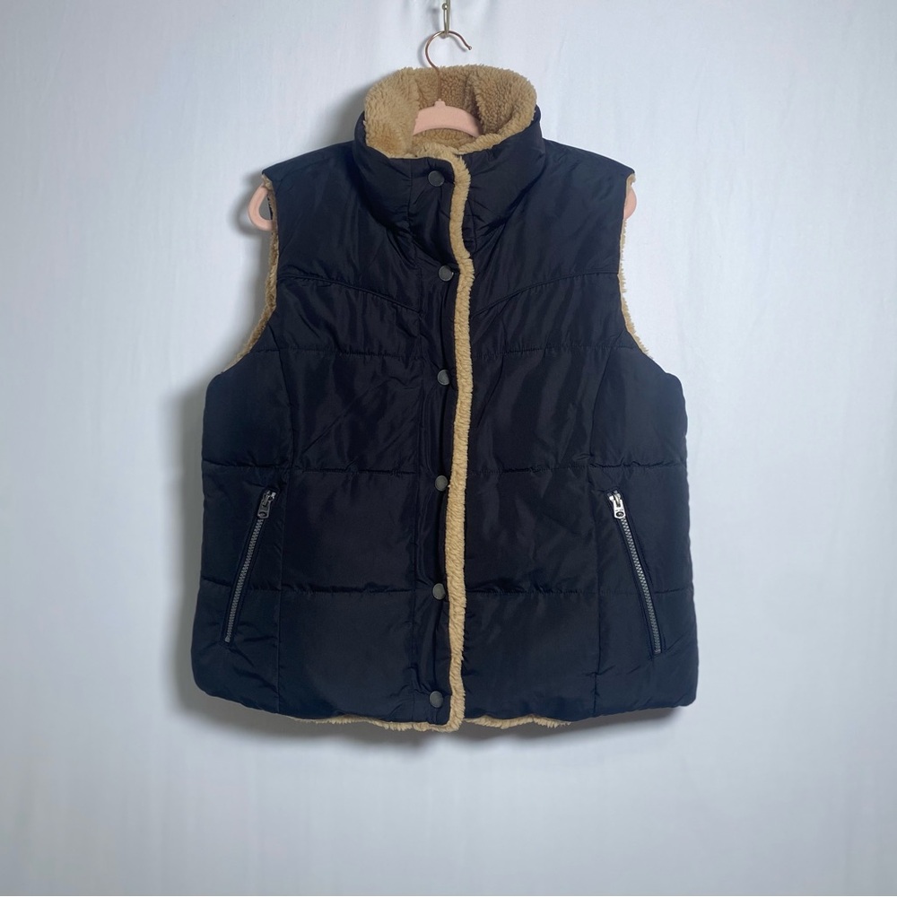 Reversible Lucky Brand Black and Tan Quilted Vest